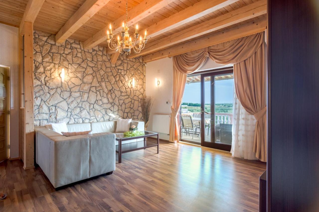 Villa Luka Polaca Екстер'єр фото